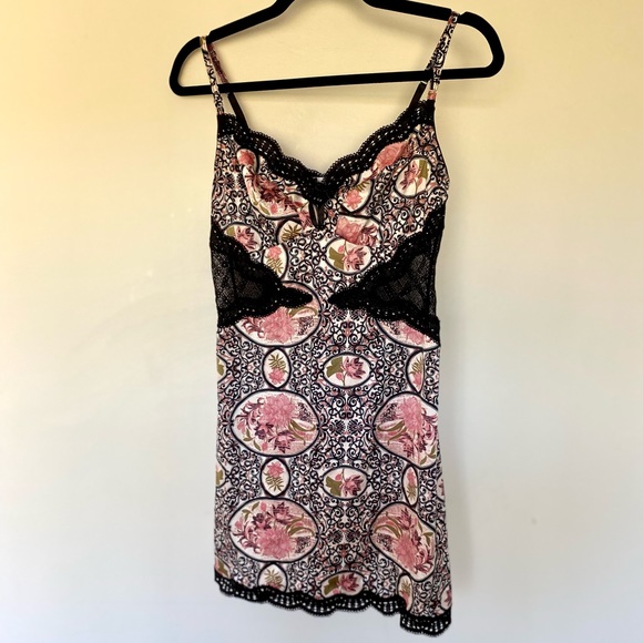 Black & Pink Floral and Lace Slip - Picture 1 of 10